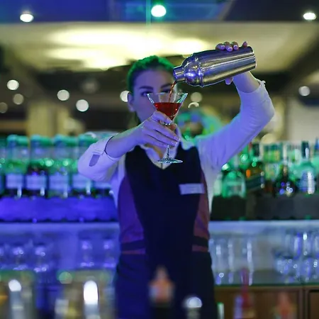 酒店 Design Mr President 4*