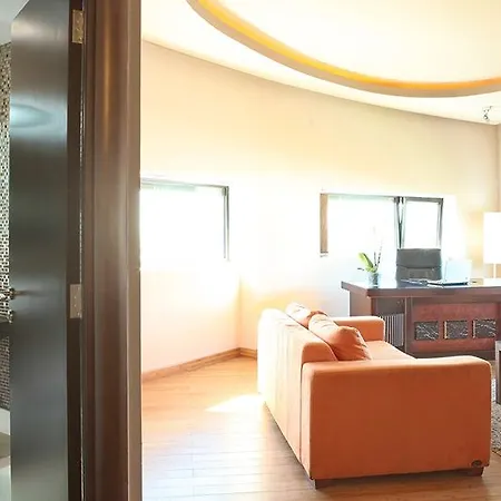 Hotel Design Mr President 4*