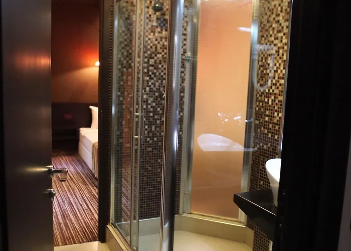 Hotel Design Mr President 4*