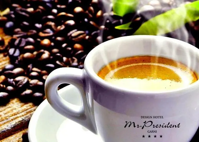 فندق Design Mr President 4*