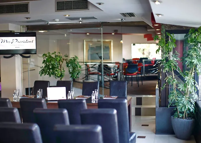 Hotel Design Mr President 4*