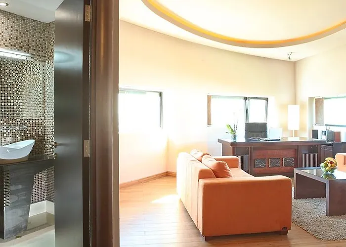 فندق Design Mr President 4*